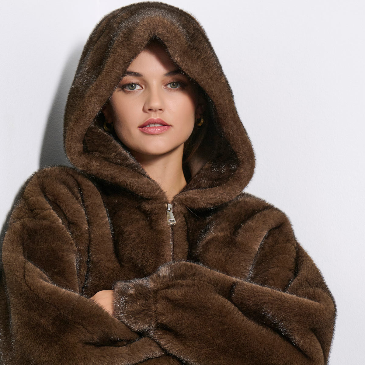 ΣΥΝΘΕΤΙΚΗ ΓΟΥΝΑ 2225502 BROWN